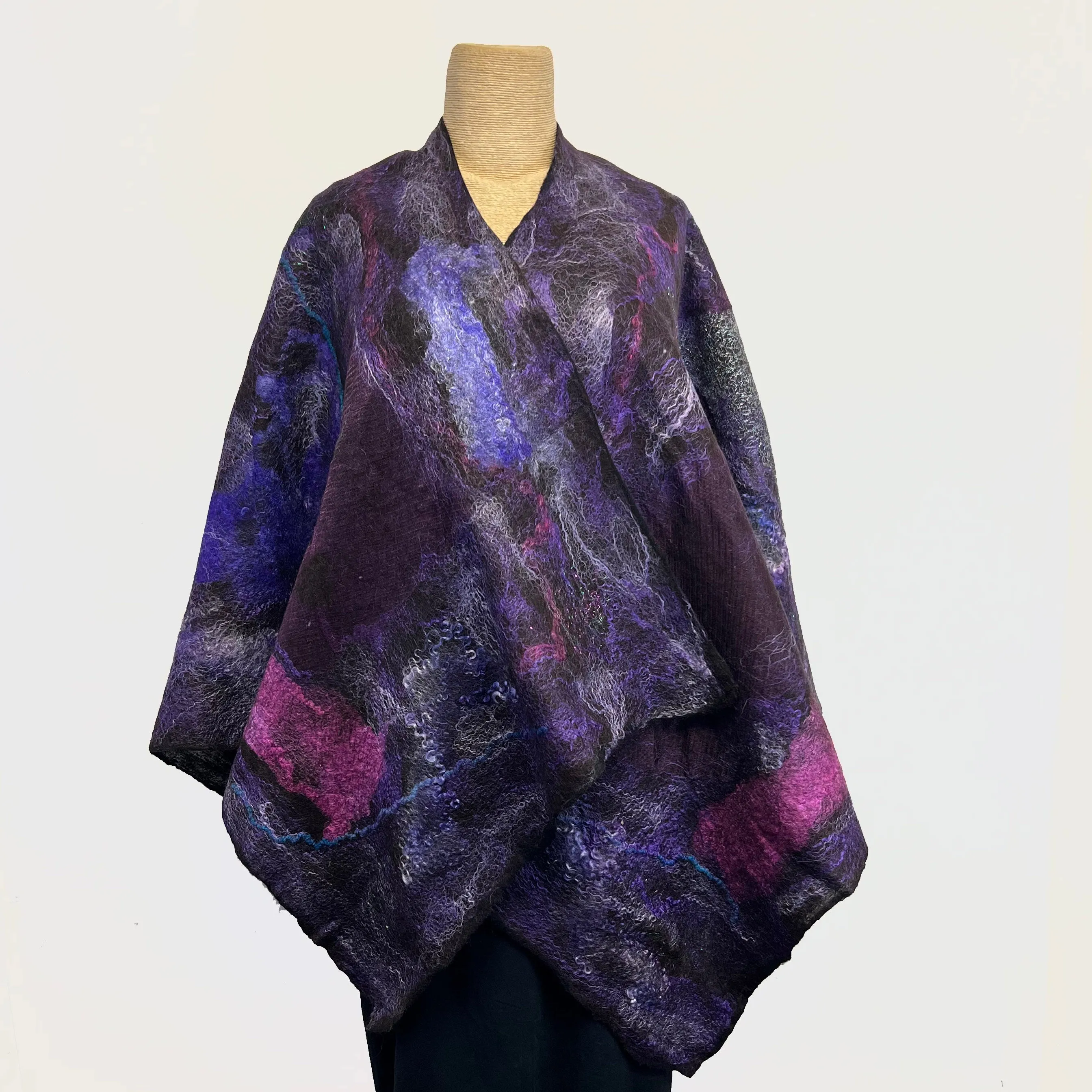 Enchanted Fibers Shawl, Purple/Fuchsia, OS