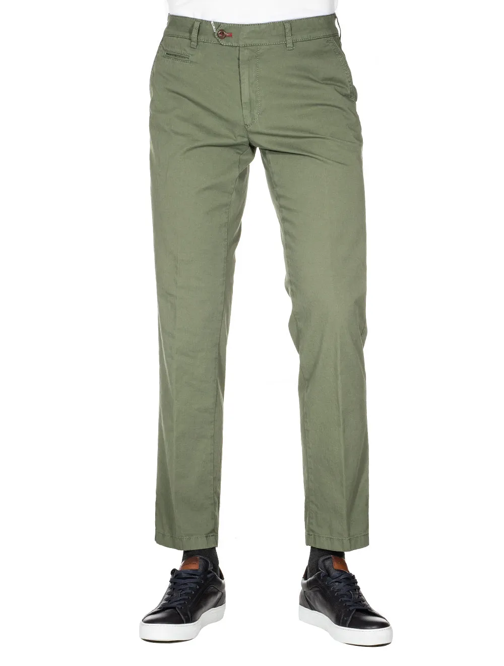 Everest-Chino Green