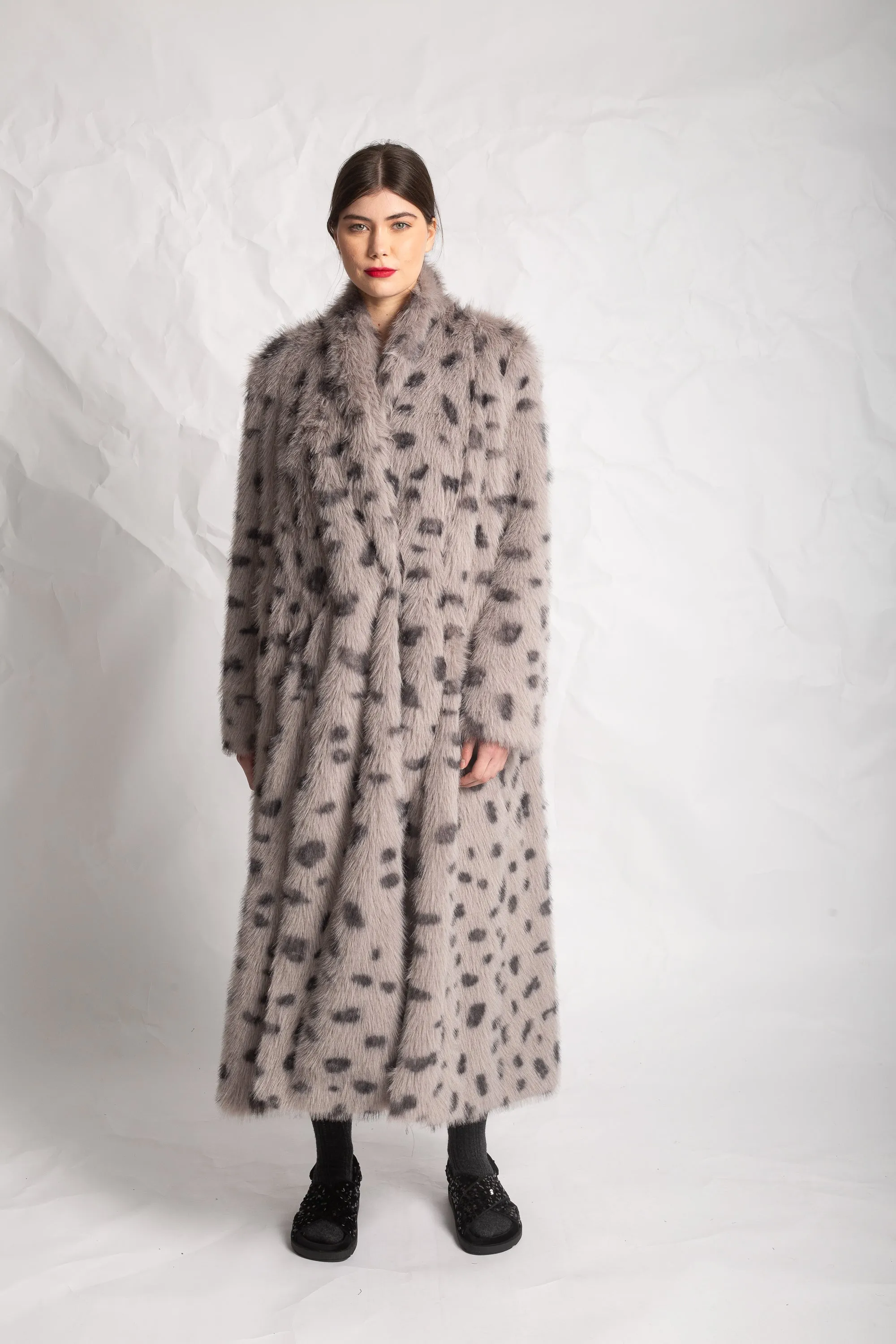 Les Filles D'ailleurs Luxury Vide Faux Fur Coat