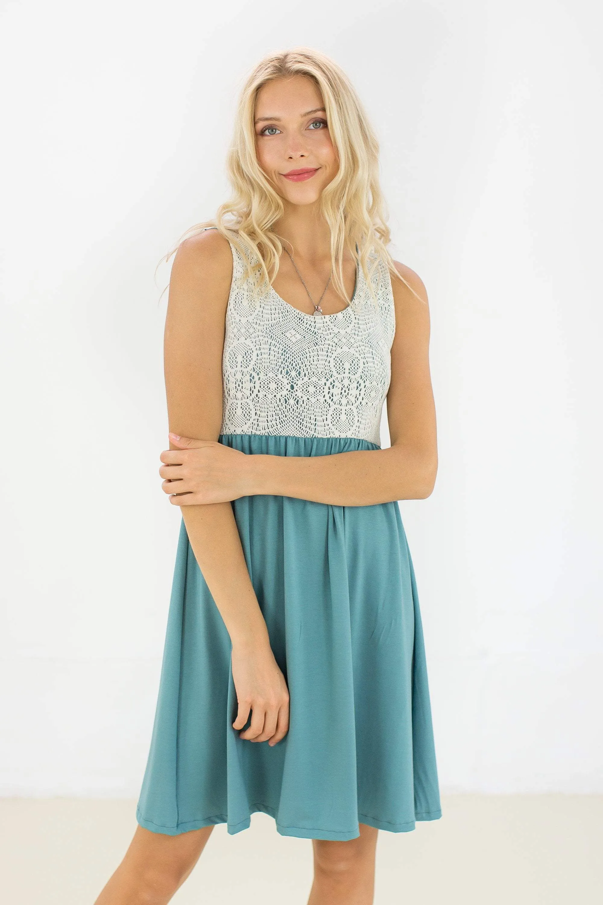 Midi Dress Maya Mint Lace