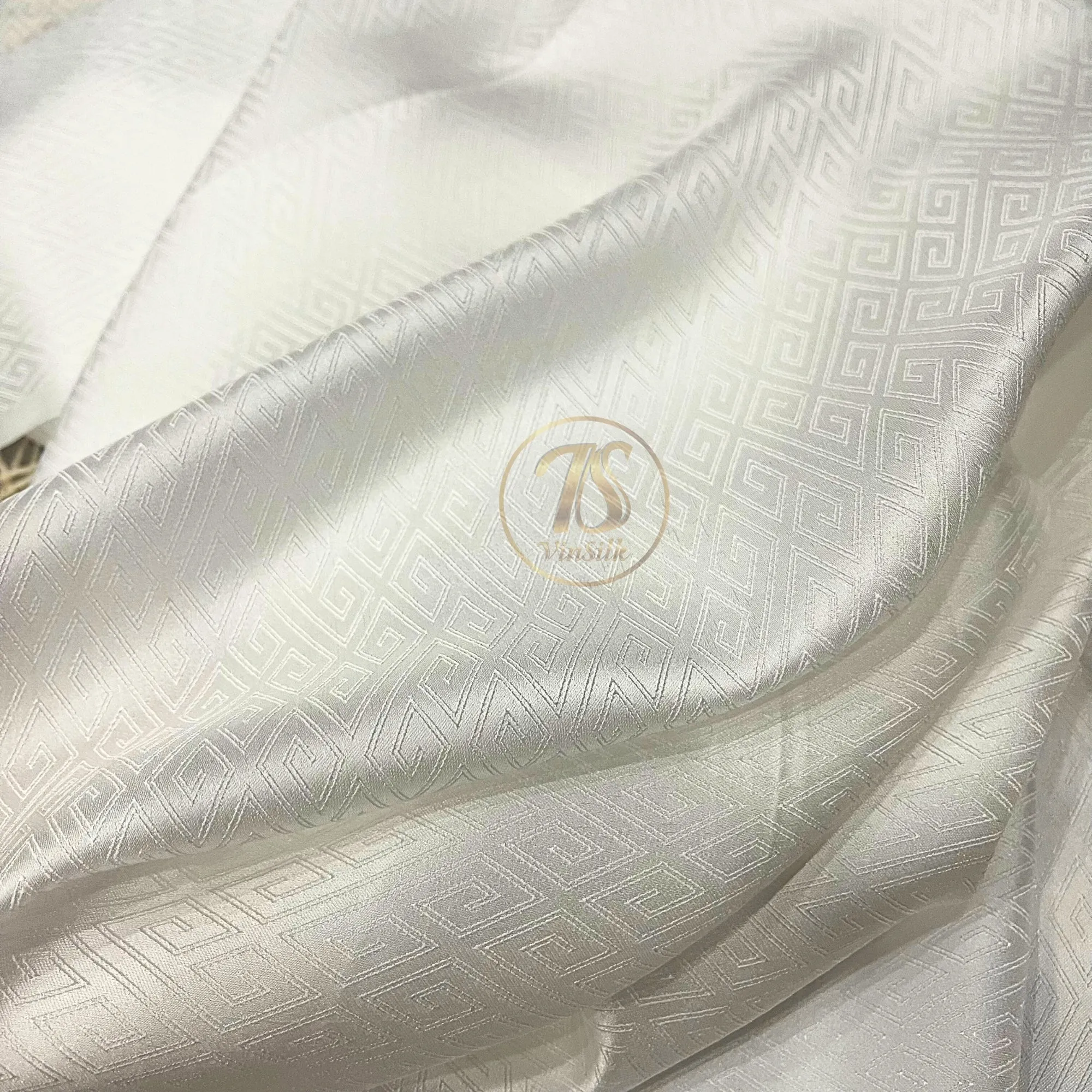 PATTERN MULBERRY SILK fabric by the yard - White pattern silk - Handmade silk – Sewing clothes – Silk for sewing - Gift for men