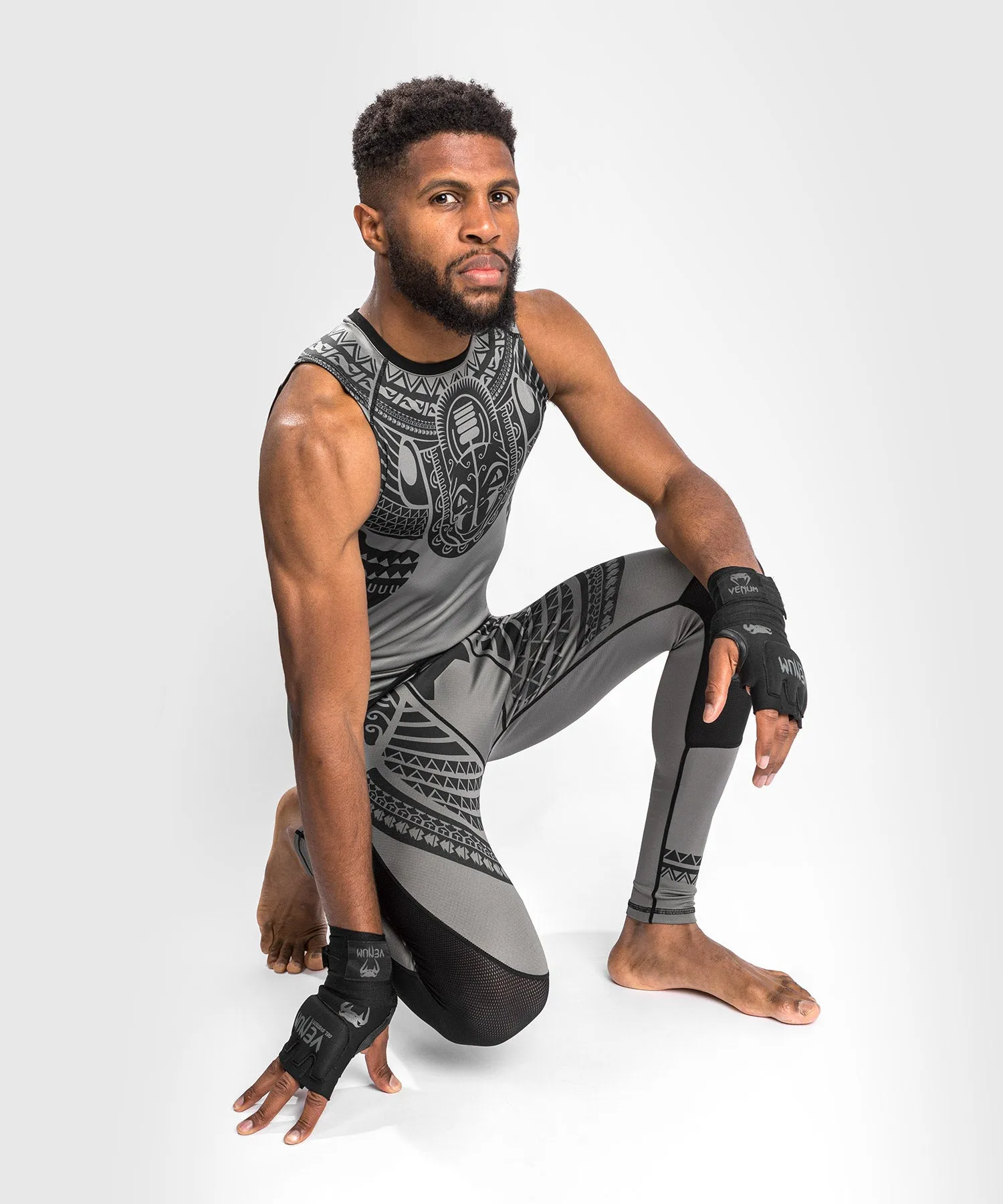 Venum Nakahi Rashguard - Sleeveless - Grey