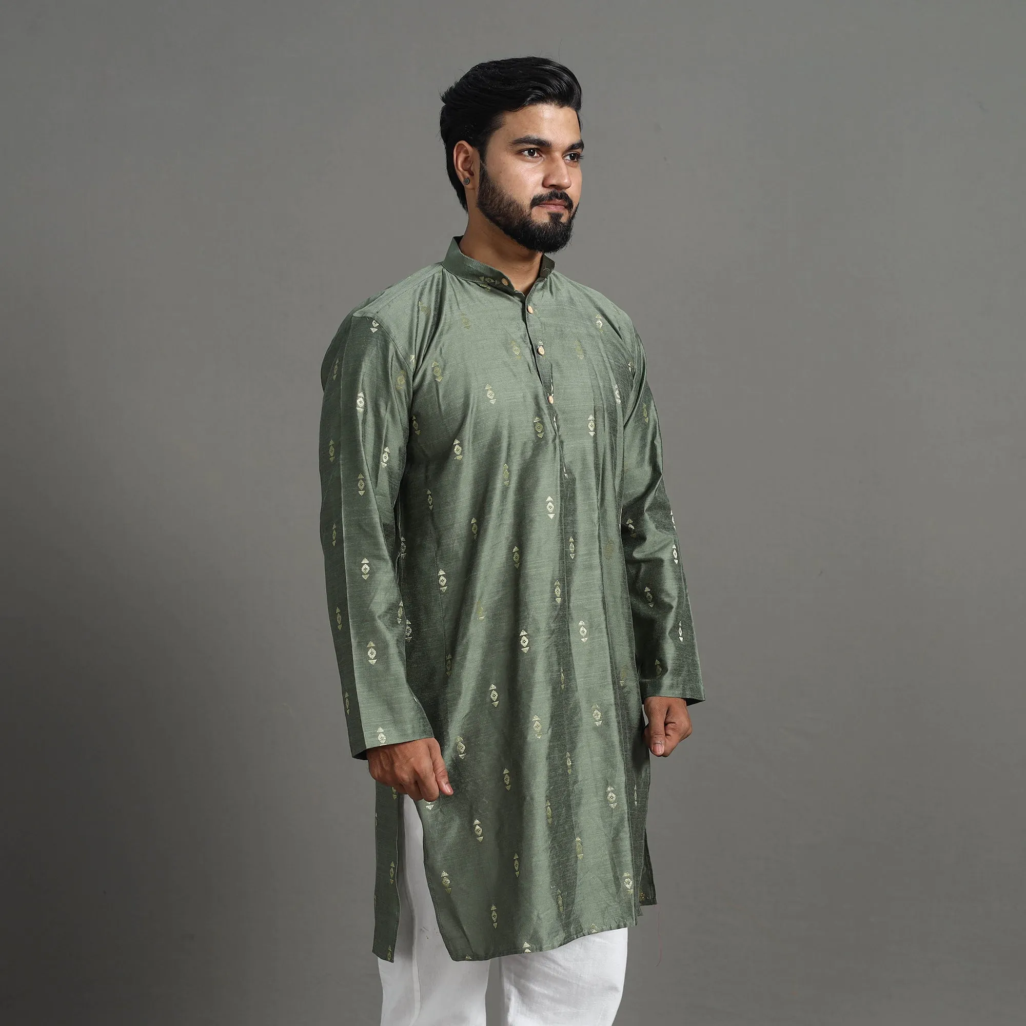 Zari Buti Spun Dupion Viscose Silk Plain Men Kurta 04